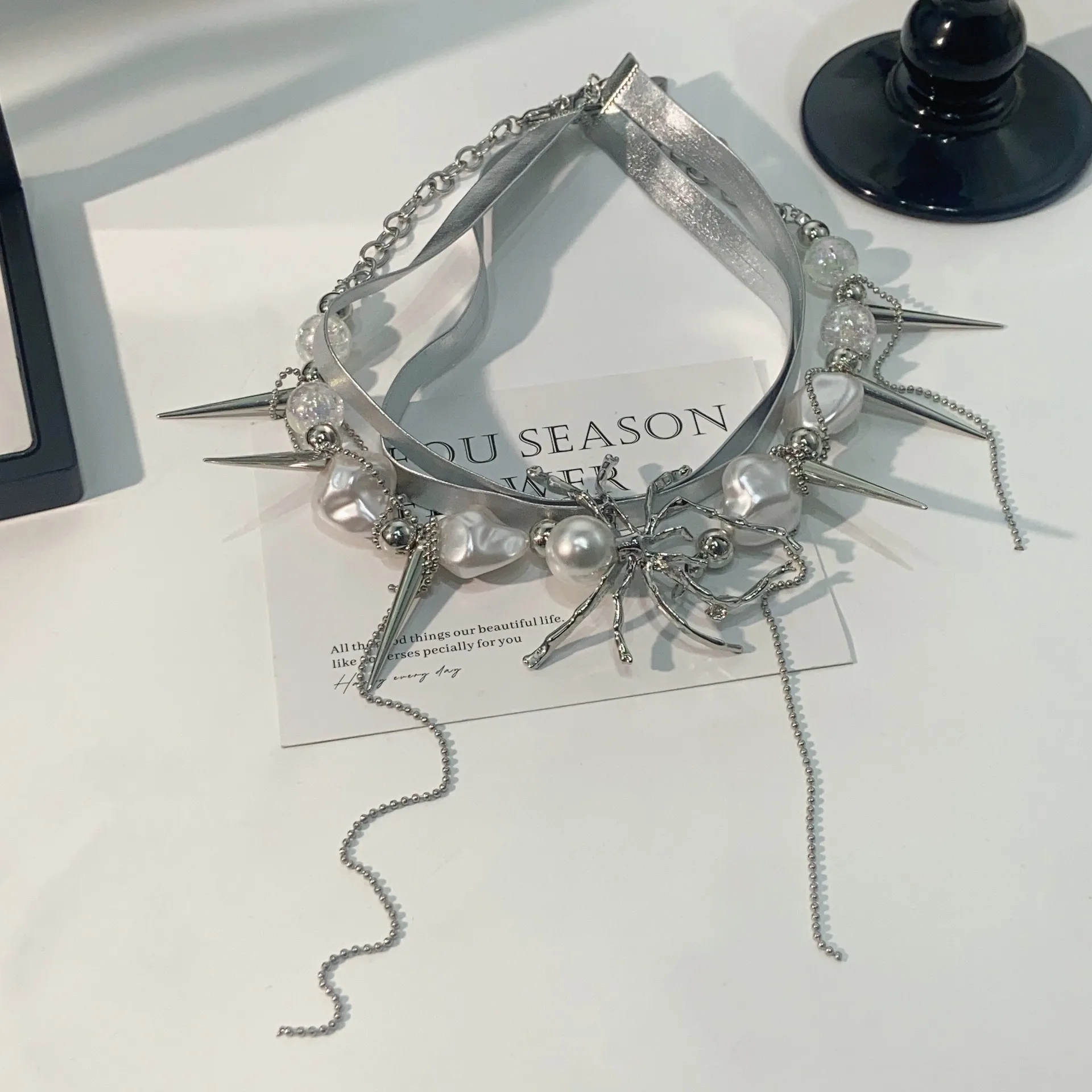 Punk A sense of sophistication Dark Hot Girl Y2K style Exaggeration Multi-layer Rivets Alien spider Leather Alloy Necklace
