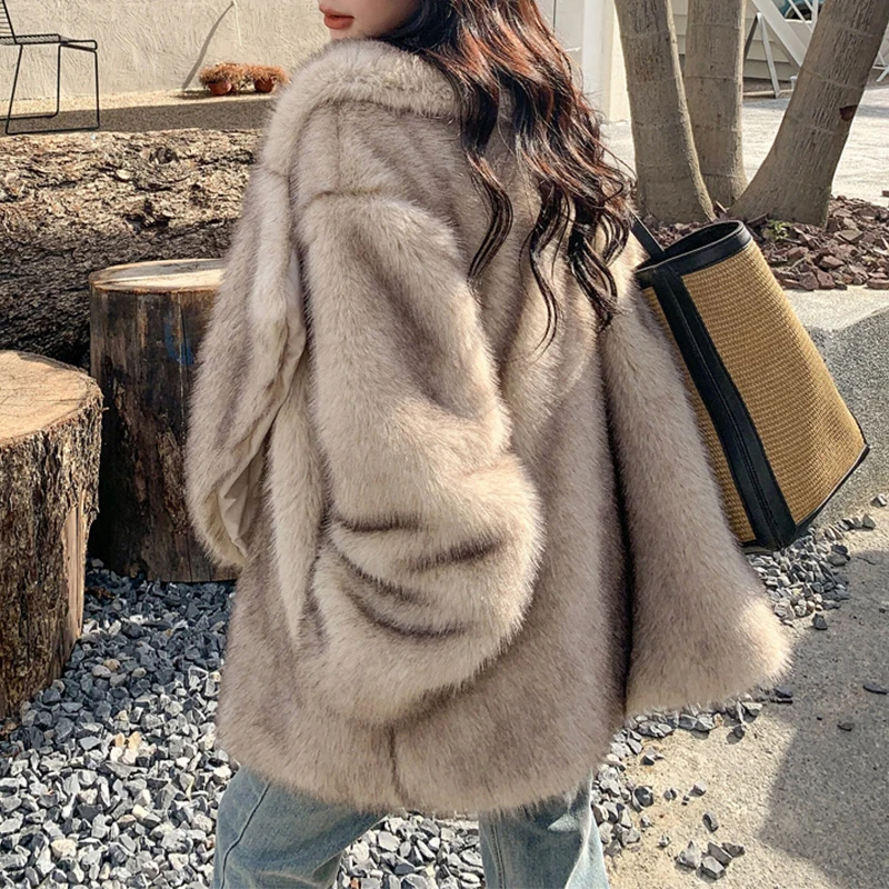 Luxury Brand Fashion Gradient Animal Color Faux Fur Coat Jacket Women 2024 Winter Loose Oversized Long Fluffy Overcoat Outerwear