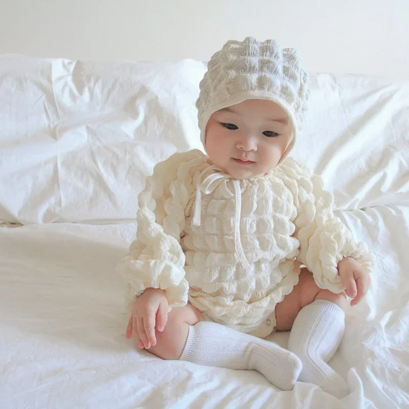 Infant Bodysuits 2024 Spring Bubble Woven Waffle Grid Long Sleeve Girls and Boys Rompers Baby Party Jumpsuit Clothes with Hat