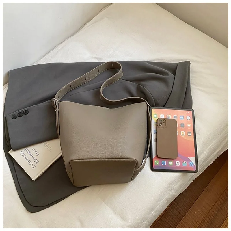 

Популярная классическая кожаная женская сумка высокого класса, роскошная брендовая модная элегантная пригородная сумка с элегантными деталями ​