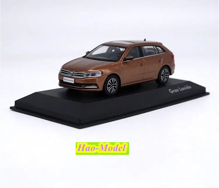 Juguetes de aleación de Metal fundido a presión para niños, regalos de cumpleaños para niños, exhibición de Hobby, adornos de colección, Shanghai, Volkswagen, Gran Lavida, 1:43