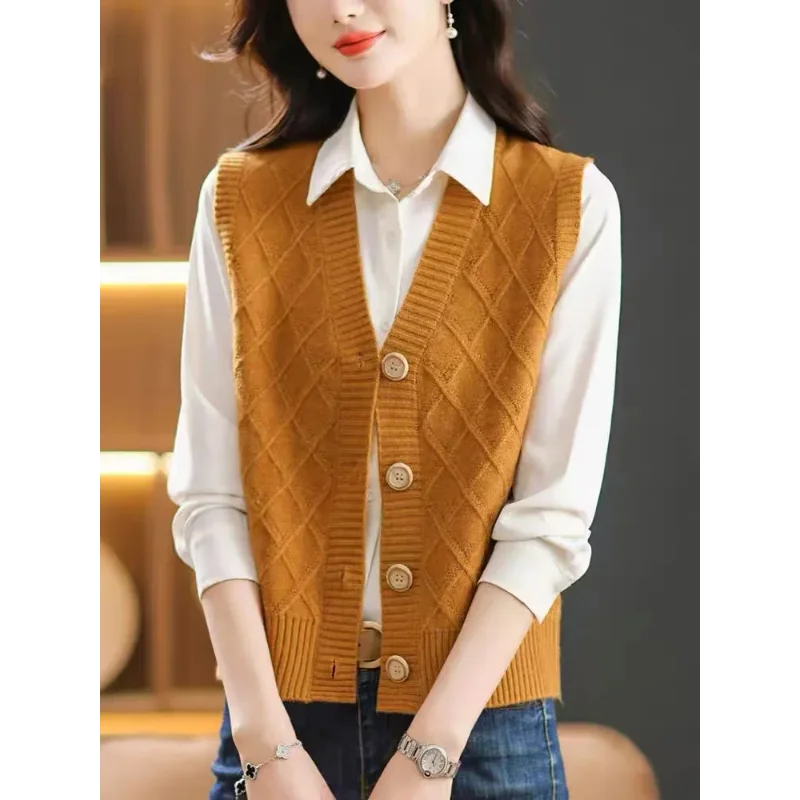 เสื้อกั๊กถักนิตติ้งสำหรับผู้หญิง แฟชั่นใหม่ล่าสุด เสื้อคลุมแบบเวสต์อเนกประสงค์ เสื้อสเวตเตอร์แบบไม่มีแขน