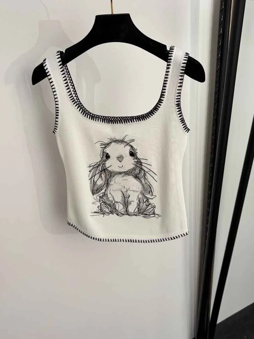 Cute Rabbit Embroidery Contrast Color Knitted Vest Women's Short Style Slimming Outerwear Fashionable Summer Commute Wind