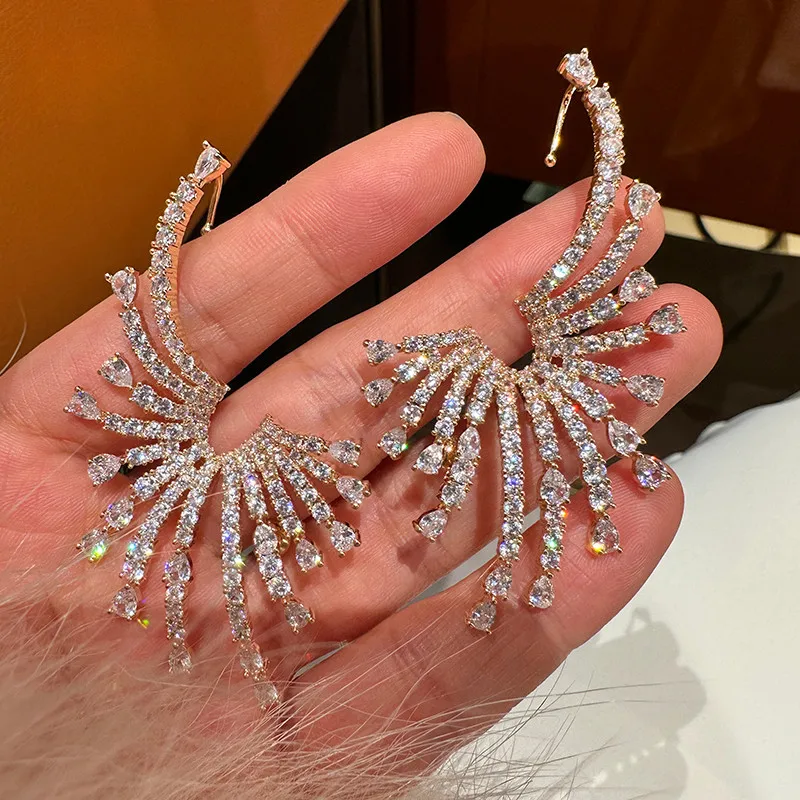 

Shape Light Luxury New Zircon Earrings