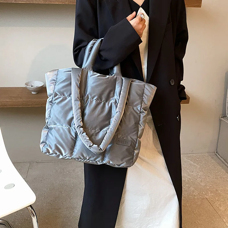 

Shoulder Bag Down Checked Portable Underarm Space Cotton Tote Bags Large Capacity Women's Versatile Bag