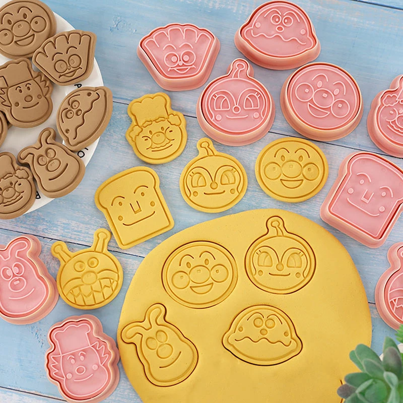 10Pcs Cookie Cutter Mold Confectionery Run Kingdom Desserts Cutting Stamps