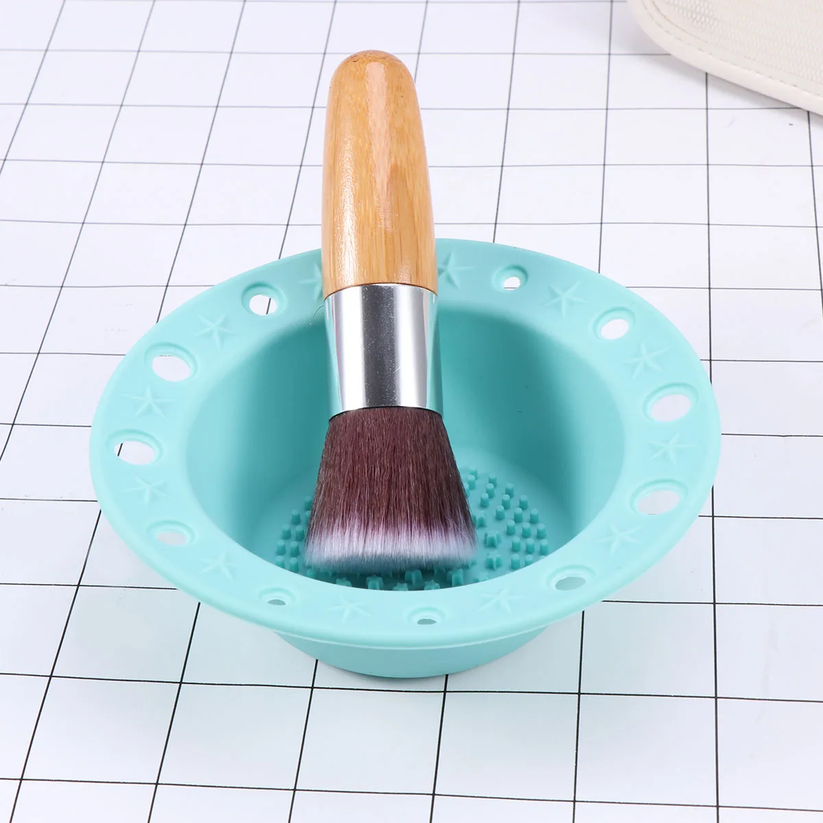 

1Pcs Silicone Brush Cleaner Pad Mint Green Five-Pointed Star Texture Deep Cleaning Makeup Brush Scrubber Holder Drying Tool
