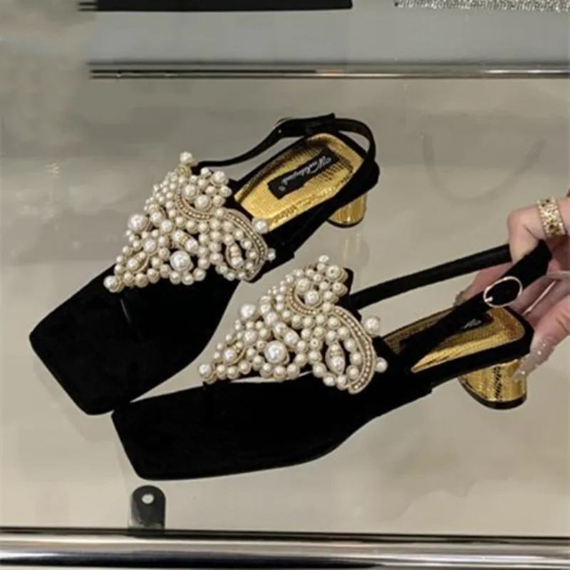 

Элегантные сандалии с украшением из бисера, женские сексуальные шлепанцы с застежкой на носок и пряжкой, модные вечерние дизайнерские брендовые туфли на высоком каблуке