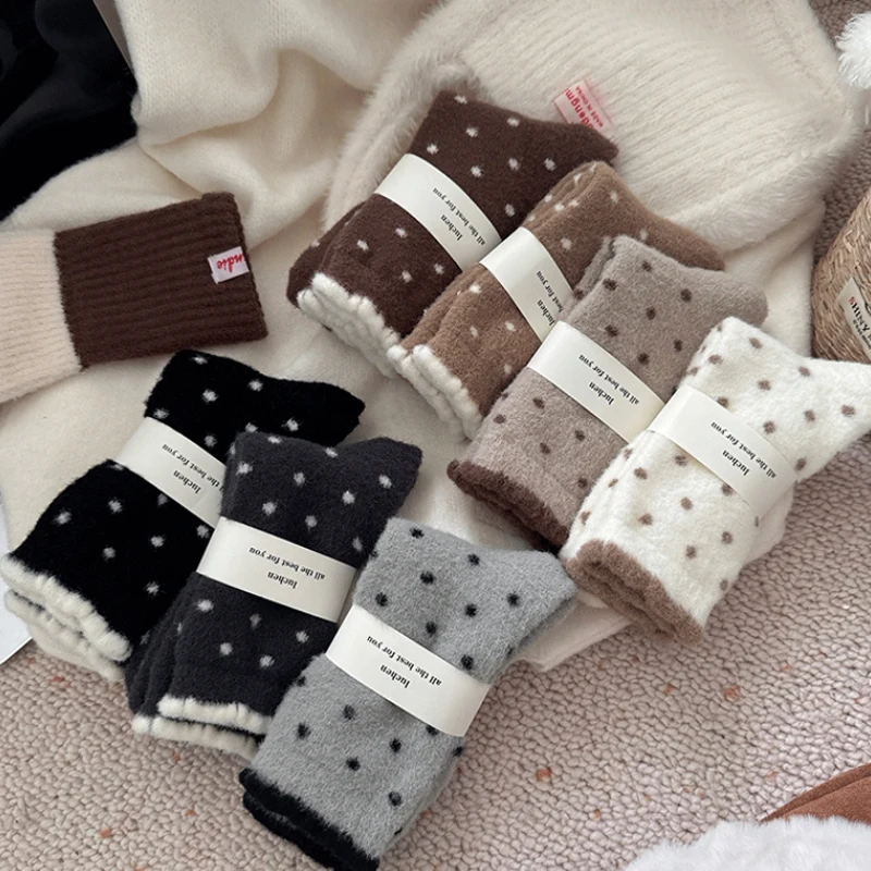 Winter Warm Thickened Polka Dot Plush Socks Women Mid-calf Socks Girls Fall Thickened Padded Warm Socks Home Sleep Floor Sox