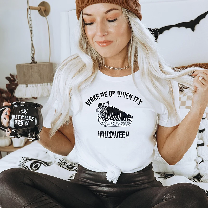 Funny Vintage T Shirt Women Cotton Short Sleeve Graphic Tee Wake Me Up When Its Halloween Witch T-shirt Causal Loose Tshirt