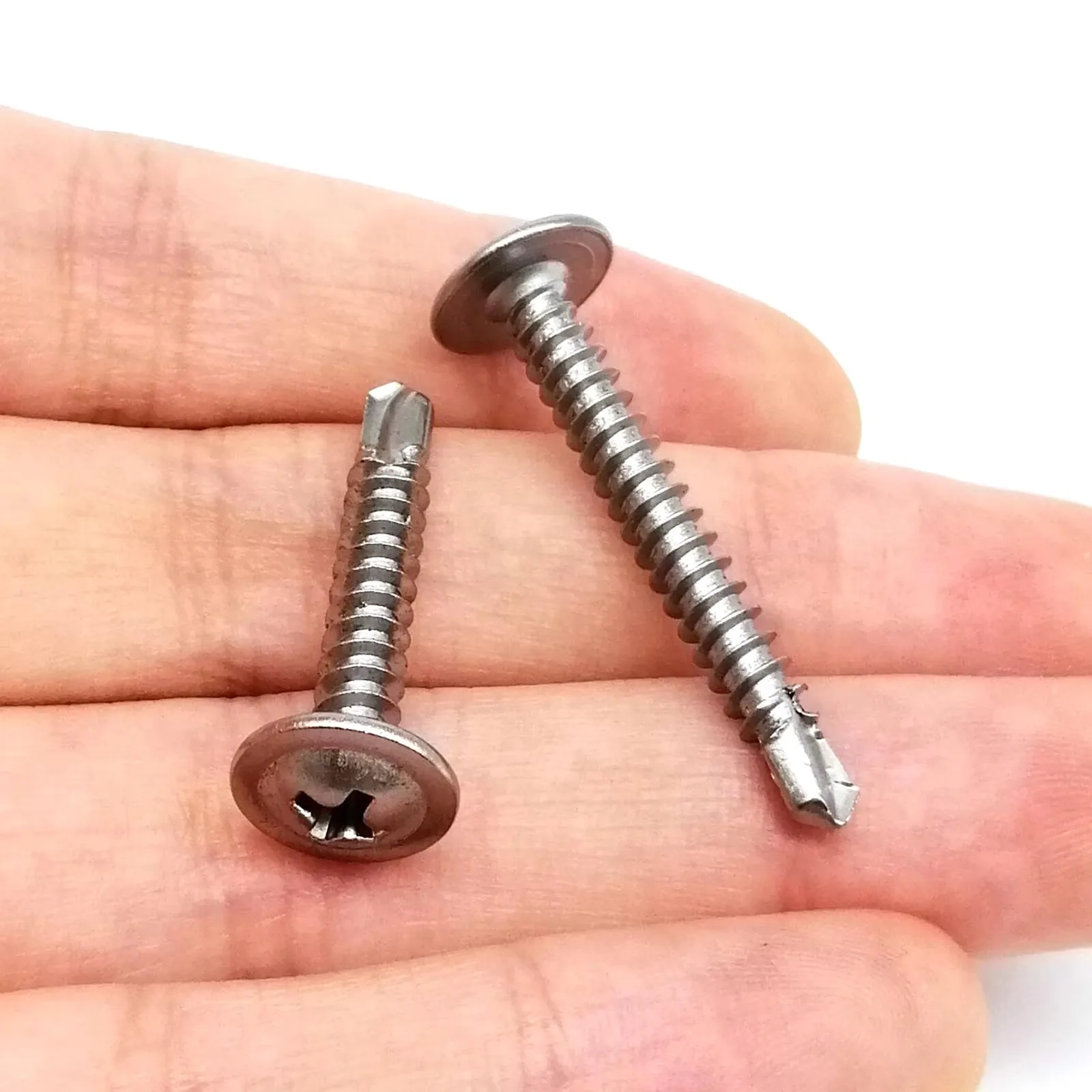 # 8 M4.2 مسامير الصفائح المعدنية ذاتية التنصت 410 رأس تروس من الفولاذ المقاوم للصدأ عالية القوة سريعة التنصت مسامير تيك مخرطة للمعادن