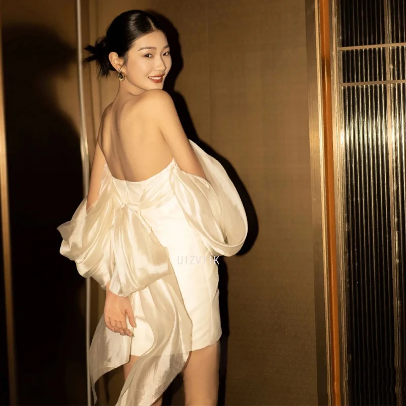 Weiße, helle Hochzeit, kurze Kleider für die Braut, sexy, trägerloses, rückenfreies Brautkleid, leichtes, luxuriöses, modisches, individuelles Partykleid