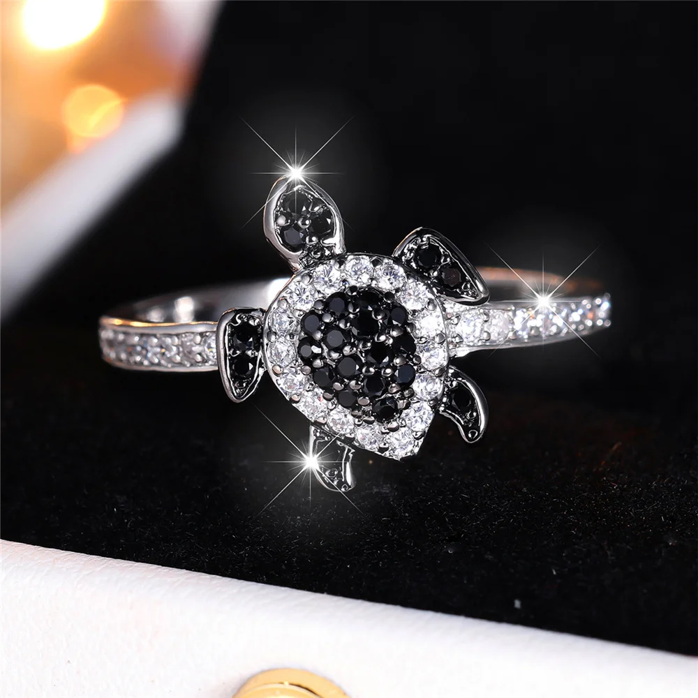 Luxury Female Black Zircon Stone Turtle Finger Ring Vintage Silver Color Wedding Band Bridal Jewelry For Women