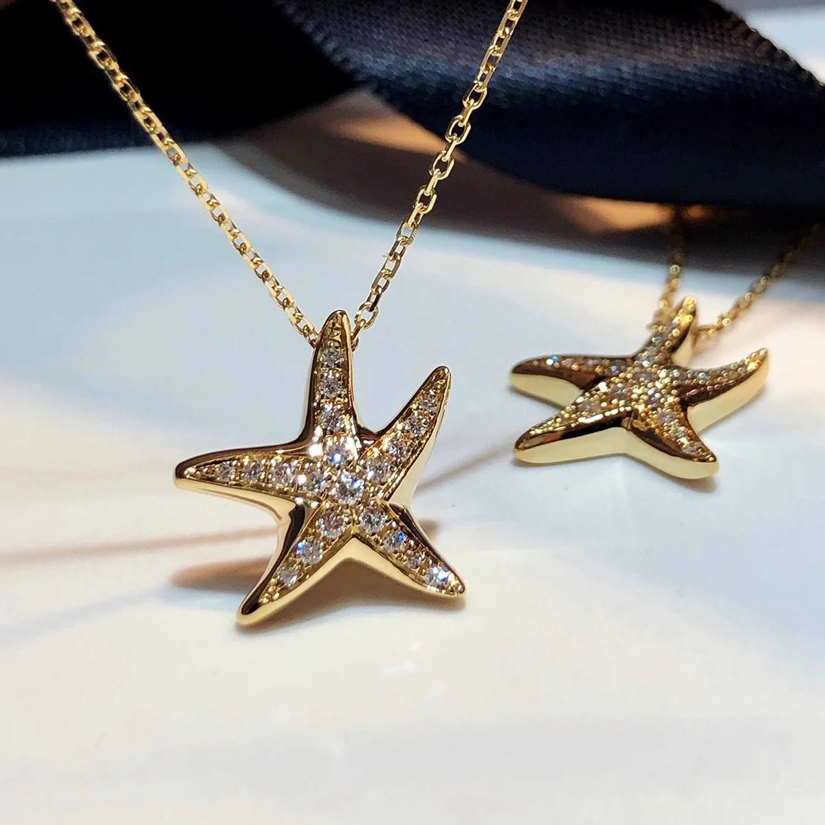 

High-end 925 Pure Silver Full Zircon Star-fish Pendant Necklace Shining Rhinestones Star Charm Locket Sweater Chain Fine Jewelry