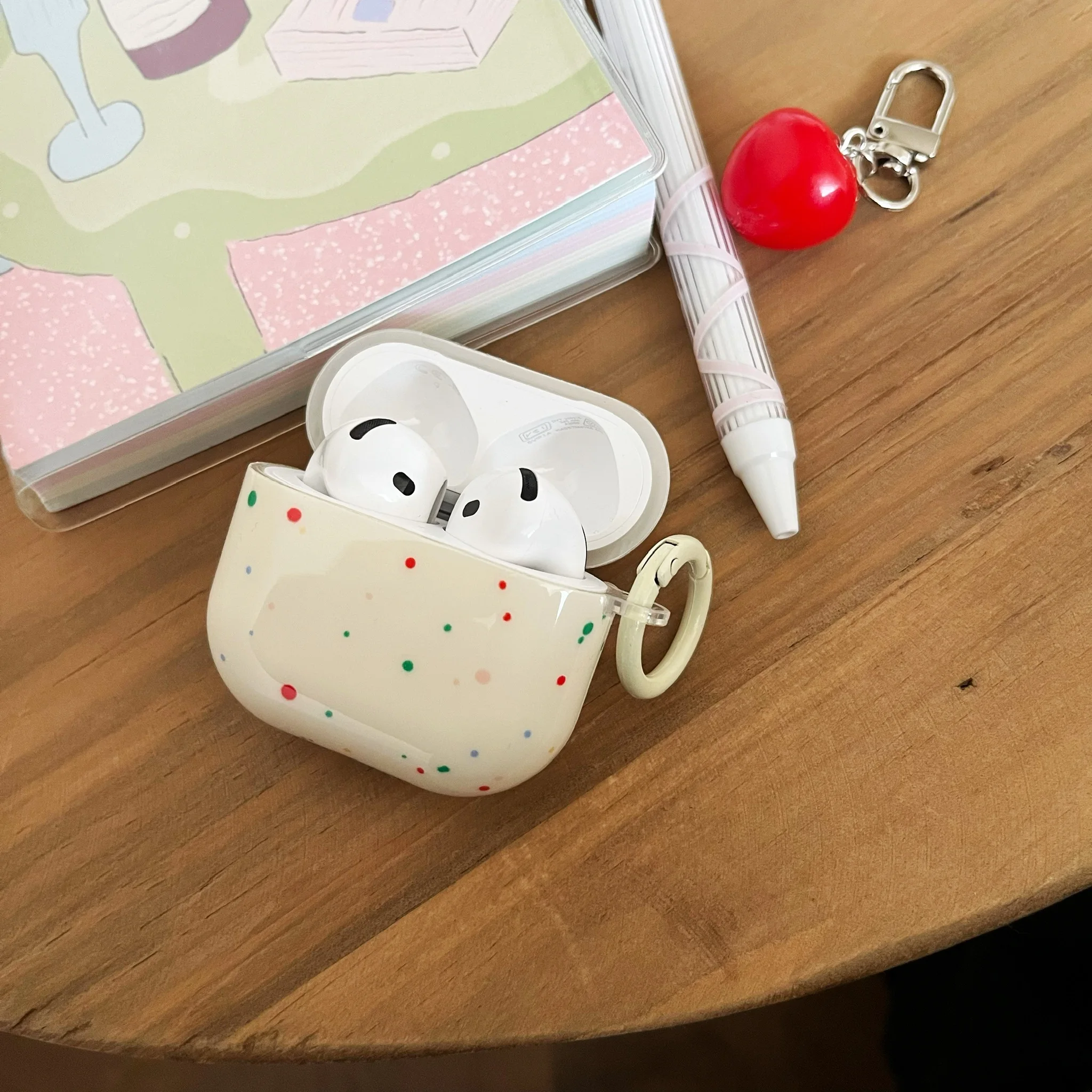 Moda coreana Color Splash Ink Polka Dot Color puro con anillo y cubierta colgante de tomate para AirPods 1 2 3 4 Pro 2 Pro 3