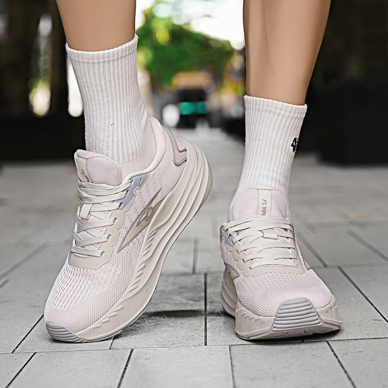 

High-quality Men's Running Shoes Cushioning Outdoor Cross Training Jogging Breathable Comfy Sneakers Men Walking Training Shoes