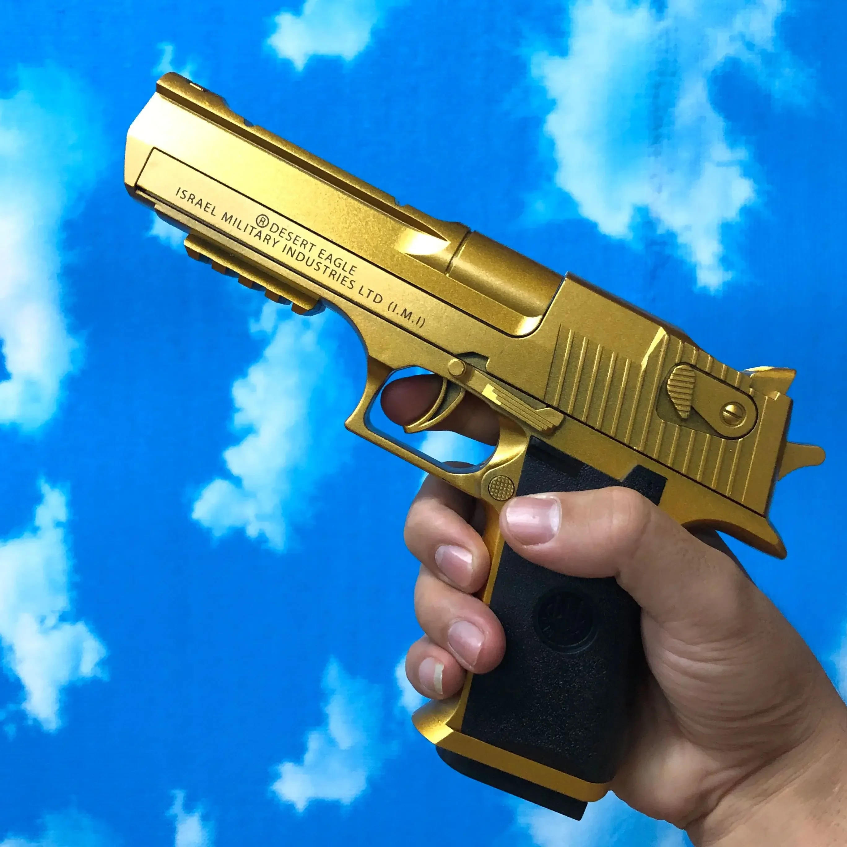 Continuous Fire Toy Gun Desert Eagle Mechanical Pistol Shell Ejection Decompression Toy Empty Hanging Soft Bullet Toy Gun Gift