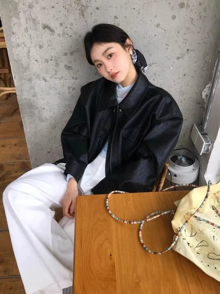 แจ็คเก็ตหนังสีดำฤดูใบไม้ผลิฤดูใบไม้ร่วงใหม่สูงอินเทรนด์บางอเนกประสงค์เกาหลีคอปกย้อนยุครถจักรยานยนต์หนังผู้หญิงแจ็คเก็ต