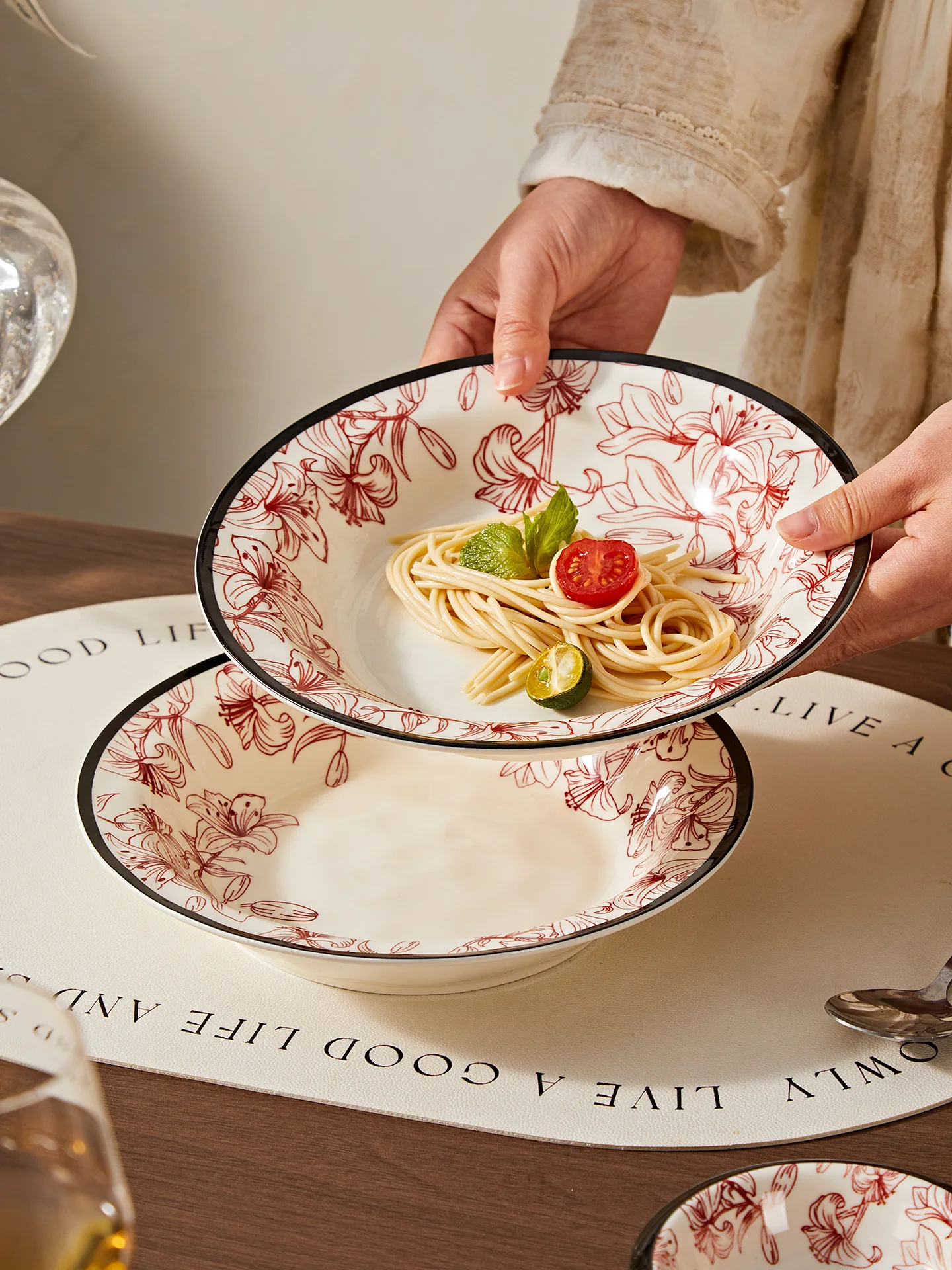 

Antique Style Ceramic Plate Set 2026 New Home Use Dish Attractive Atmosphere Glaze under Color Multifunctional round Plate