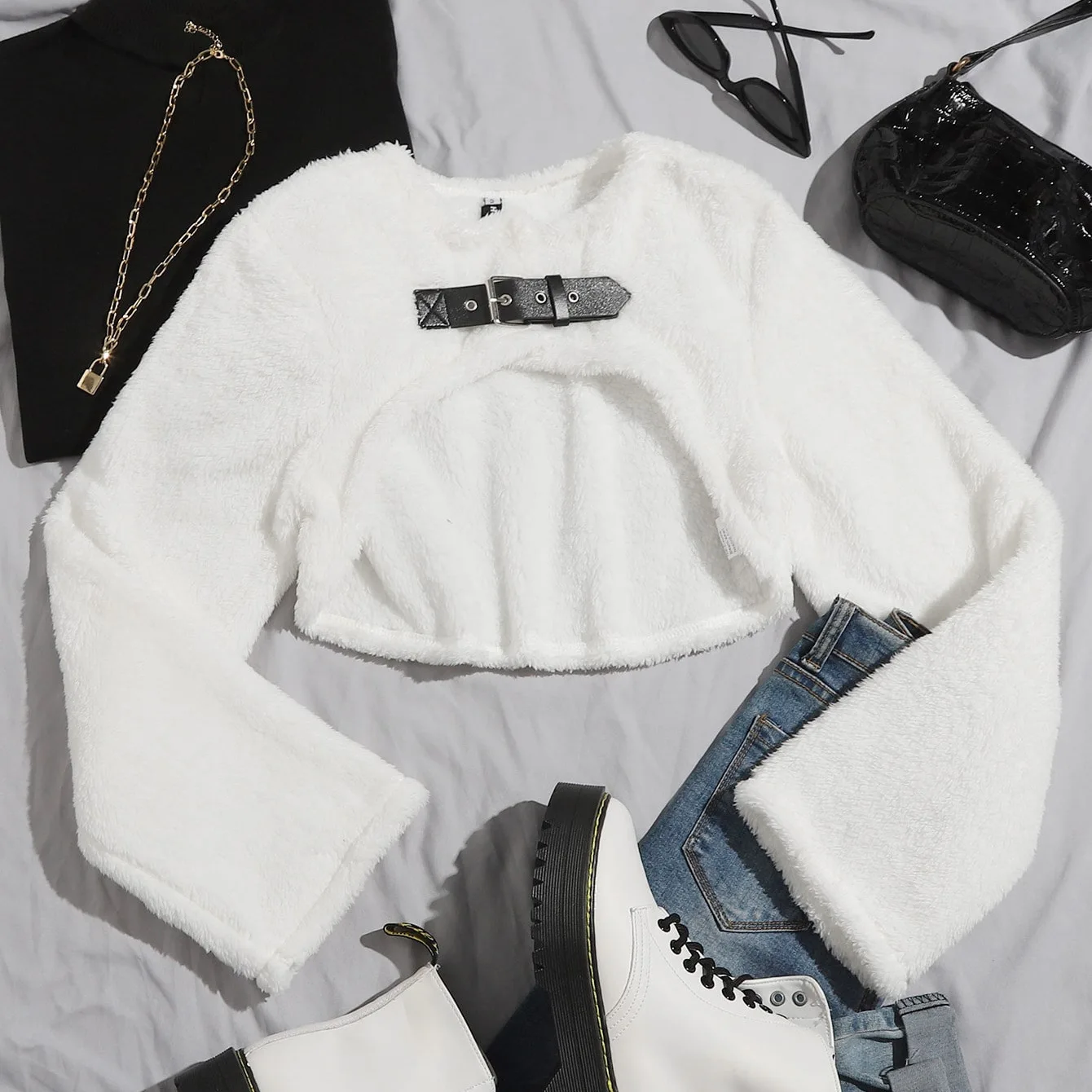 Fall/Winter Women's Sheepskin Crop Sleeveless Jacket with Open Front for Dressing Up