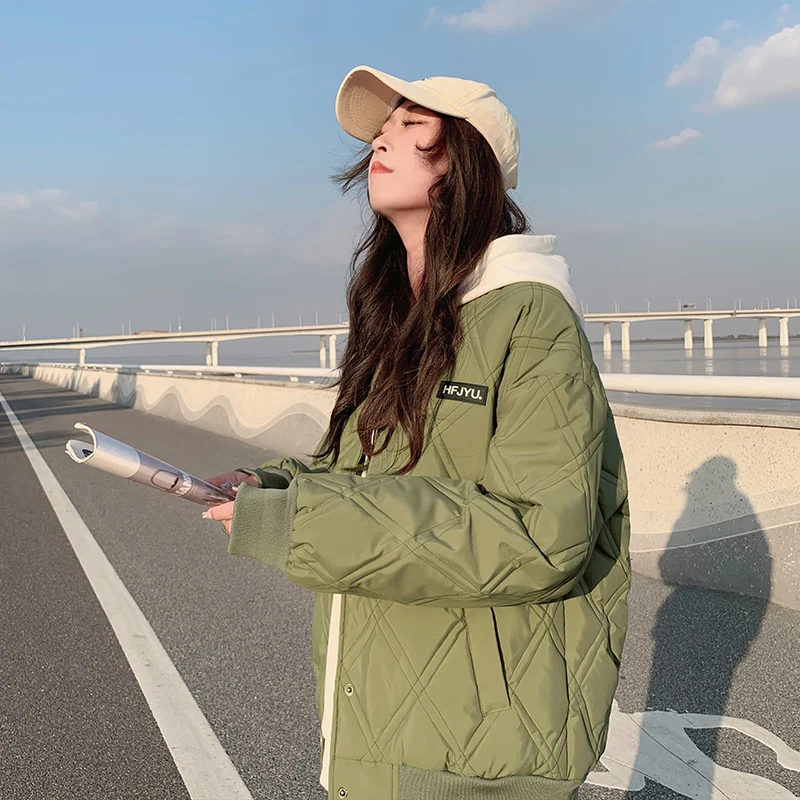 

2023 Diamond Plaid Letter Women Parkas Autumn Winter Loose Casual Elegant Short Female Warm Jacket Fashion Buckle Vintage Coat