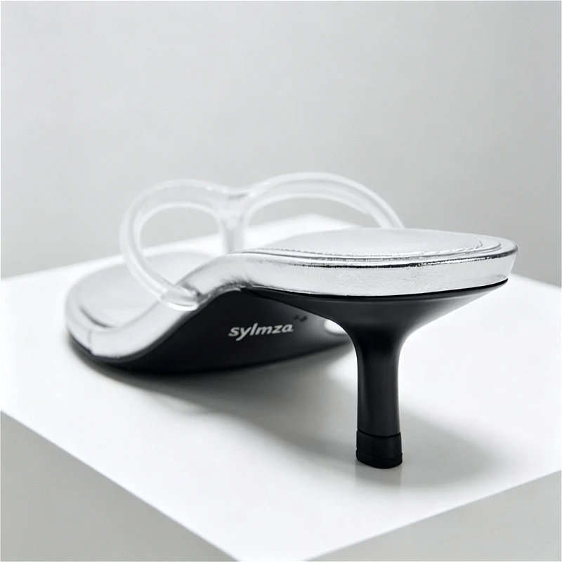 Elegant Transparent PVC Kitten Heel Women's Slippers Sexy Open Toe Flip Flops High Quality Silver High Heel Sandals for Ladies