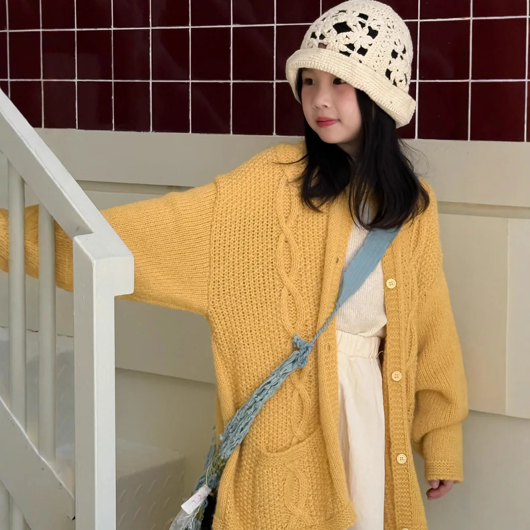 

2025 Autumn Kids Girls Korean Style Solid Color Knit Cardigan Loose Fit Casual Long Sleeve Open Front Soft Toddler Knit Coat