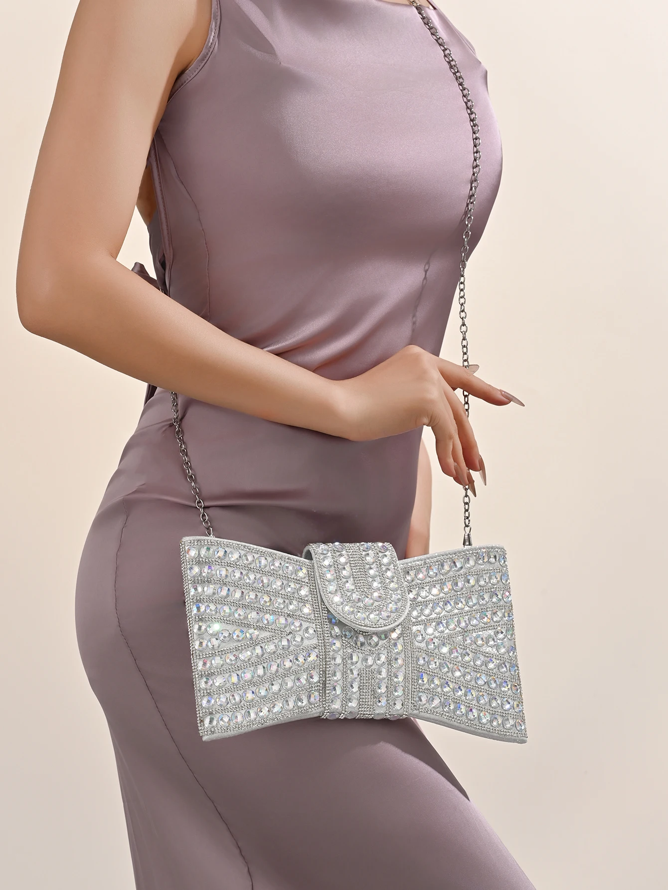 

Elegant 1pc Rhinestone Decorated Fashionable Bowknot Shape Clutch Evening Bag- Ideal for Valentine's Day