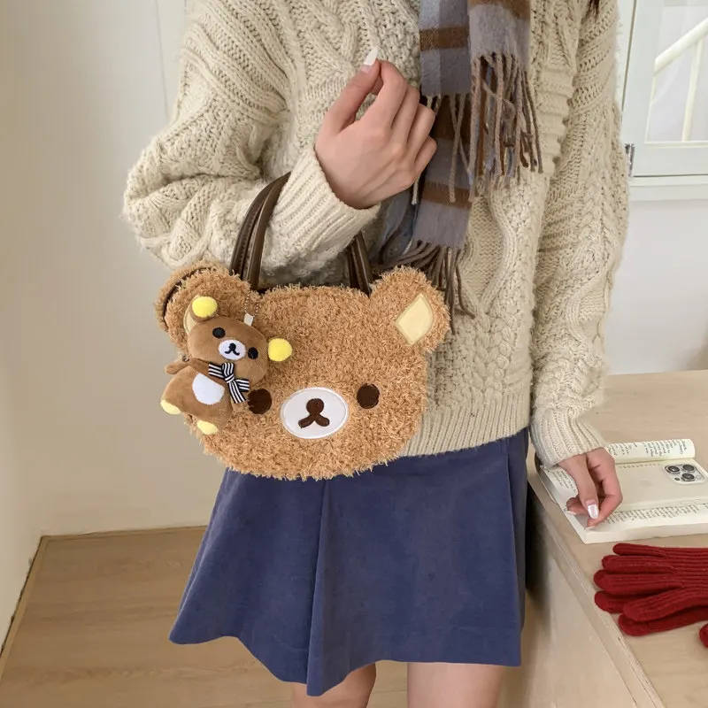 Bolsa Transversal de Pelúcia Kawaii Rilakkuma com Alça Superior Feminina, Novo Estilo 2025, Bolsa Quadrada Pequena Versátil Bordada com Pingente de Urso
