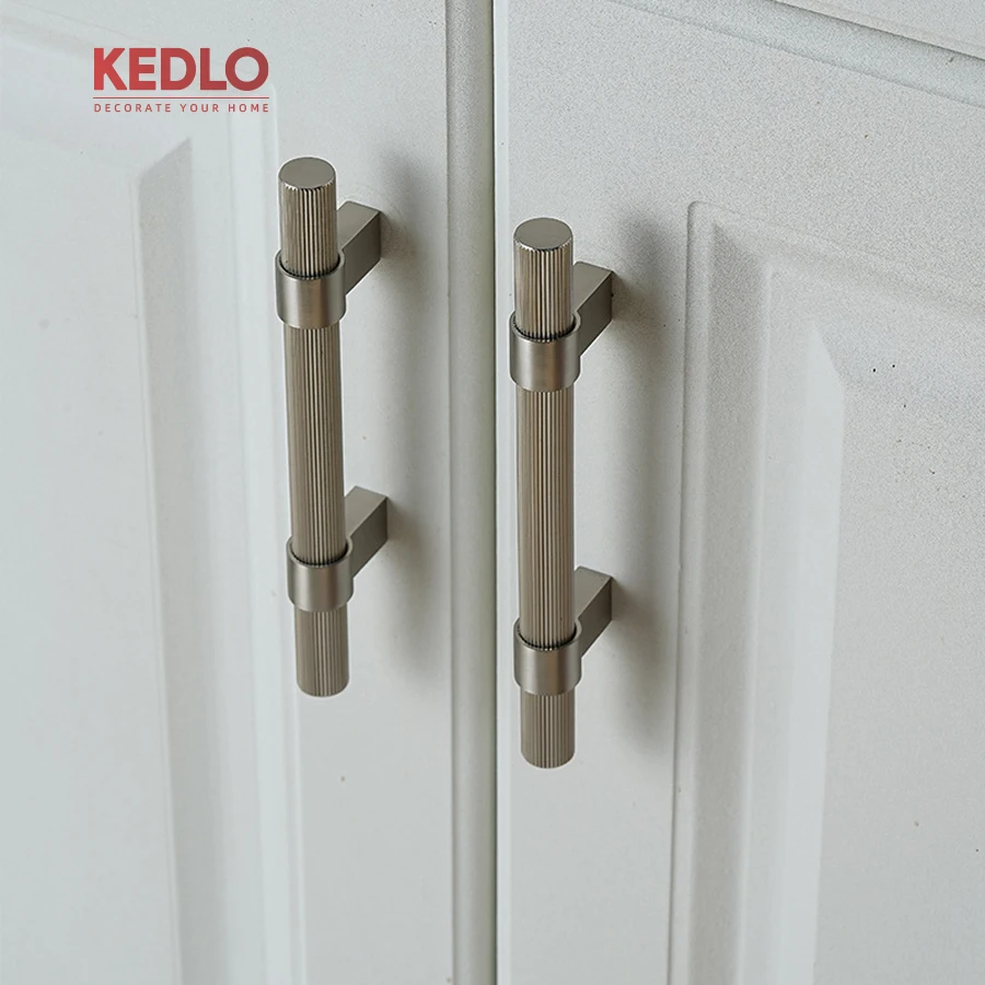 KEDLO, massiver Messinggriff, 14 mm Durchmesser, robust, für Schränke, Kühlschränke, gebürstetes Nickel, Möbelgriff, Türgriff, 500 mm. – Detail 15