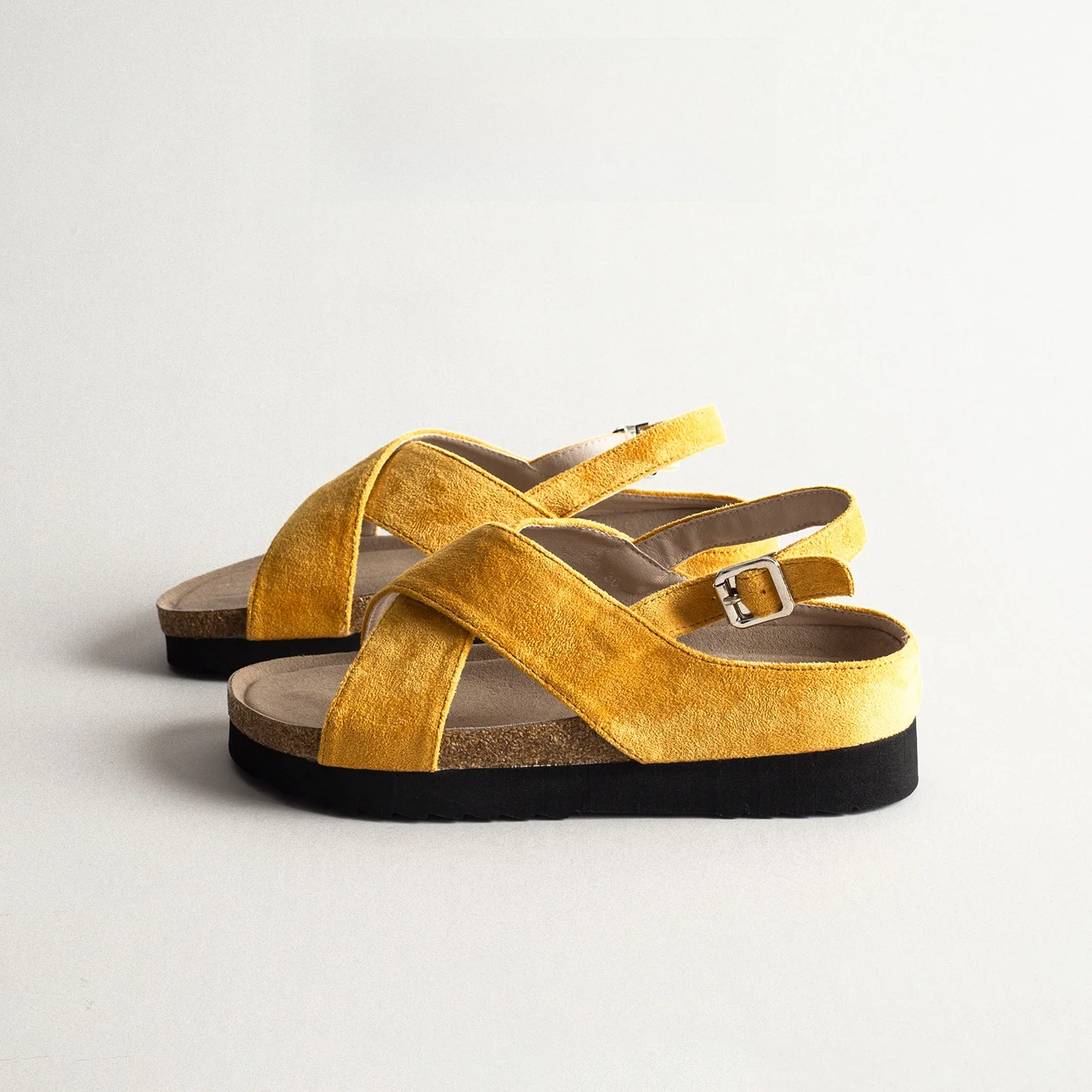 

Leather Thick Bottom Sandals Women Summer Cross Band Open Toe Casual Roman Shoes Outdoor Holiday Beach Style