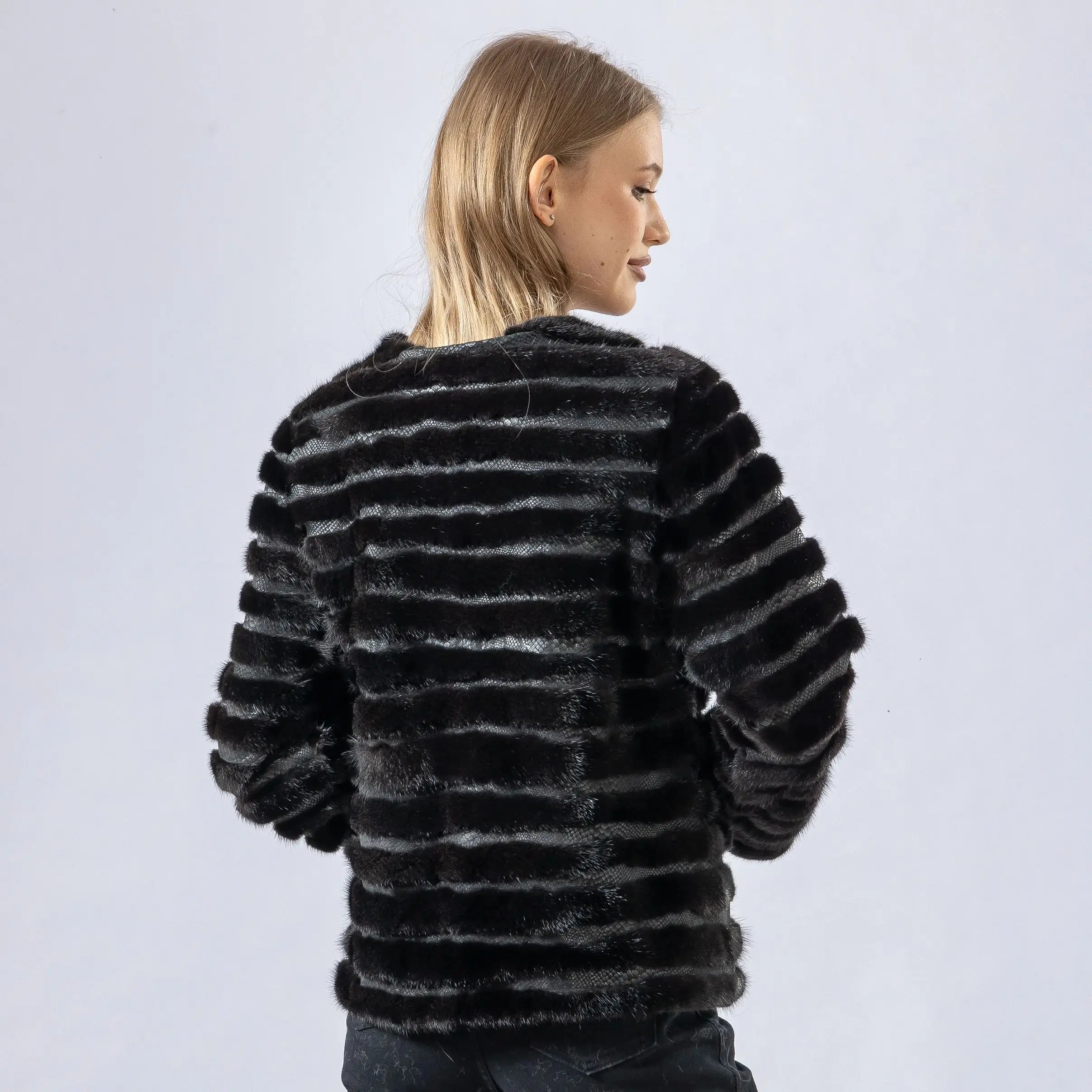 ขนมิงค์จริง O-neck สําหรับผู้หญิงพื้นฐานขนเล็กชิ้น 250482