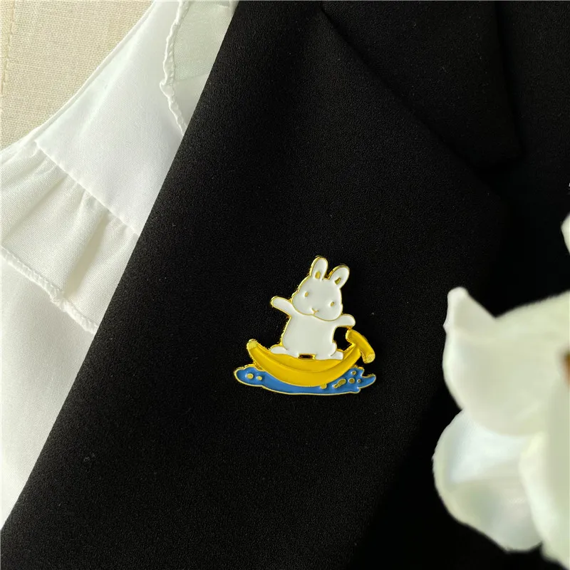 White Rabbit Star Enamel Pins Cartoon Bunny Sea Wave Wishing Bottle Banana Boat Lapel Brooch Clothes Bag Badge Gift Jewelry