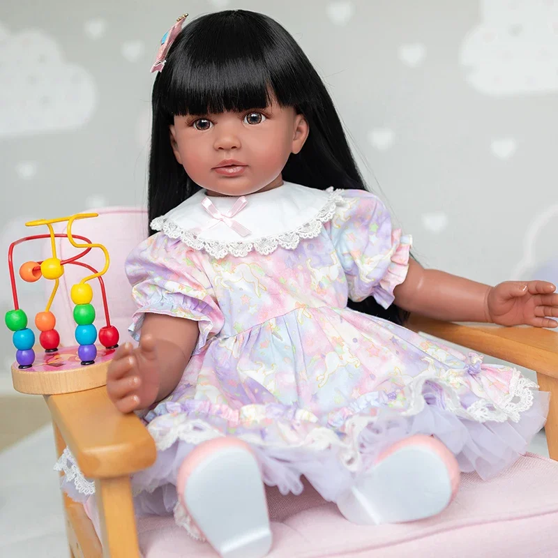 60cm Reborn Doll Girl Reborn Baby Doll In Black Skin Baby Reborn Silicone Cloth Body Toys dla dzieci Lifelike Reborn Dolls