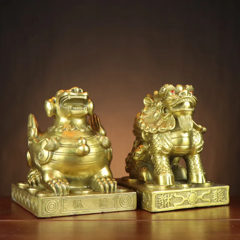 Brass , copper ornament, square-based figurine, a pair of Pixiu figurines with either single or double
