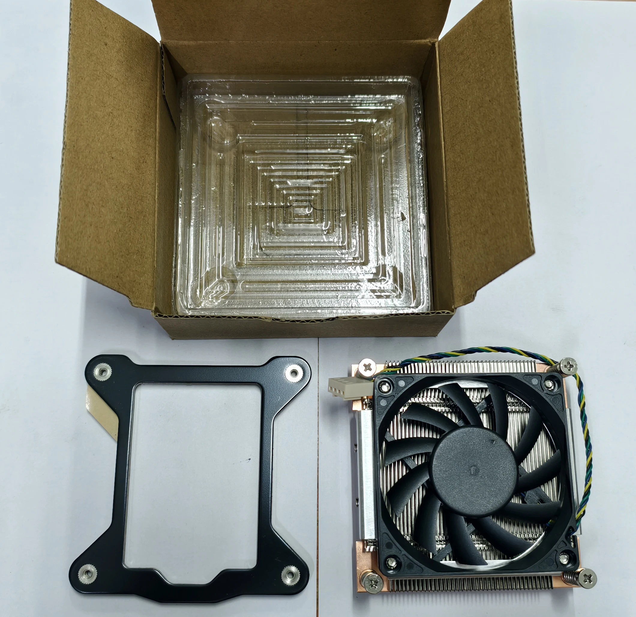 

1 комплект, 1U, ультратонкий радиатор процессора, 4-проводной ШИМ-контроль температуры, бесшумный вентилятор 115X для материнской платы «все в одном» 1155 1156 1150