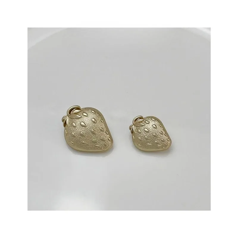 2 stuks leuke en prachtige aardbei legering knop voor doe-het-zelf kleding jurken donsjassen cheongsam broek jeans hoed tassen