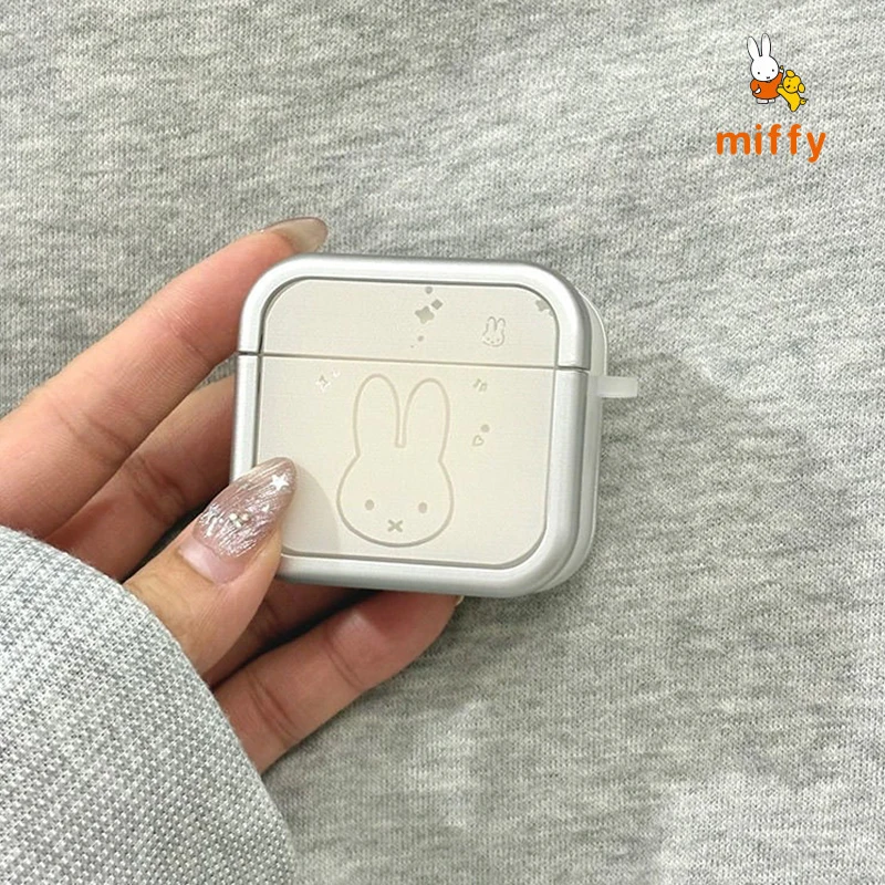 Bonita carcasa para auriculares Miffy adecuada para Airpods 4 3 2 Pro, funda para auriculares anticaída a prueba de golpes con regalo colgante