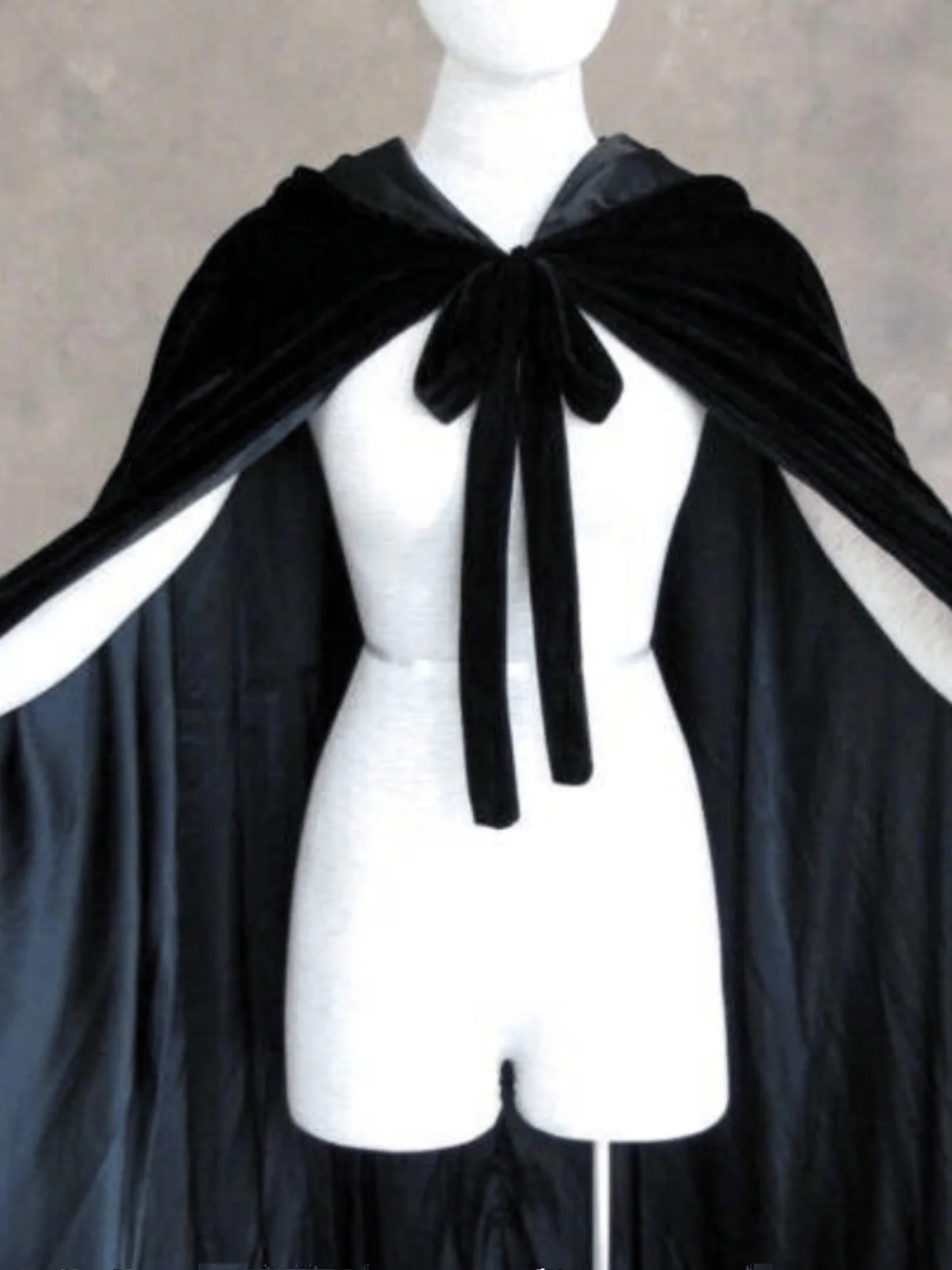Loween velours longue à capuche Cosplay Robe mort assistant Script tuer salle évasion vêtements ex Polyester ethnique scène Costume