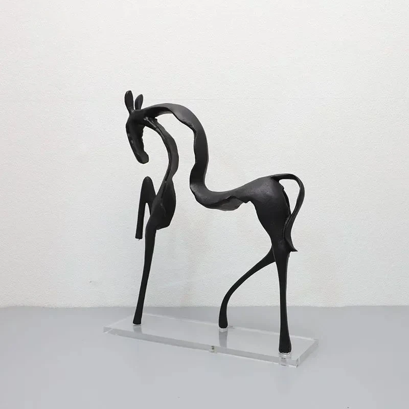 Minimalist Black Horse Cast Iron Statue Desk Decoration Animal Metal Sculpture Ornaments Creative Horse Crafts Modern Home Decor