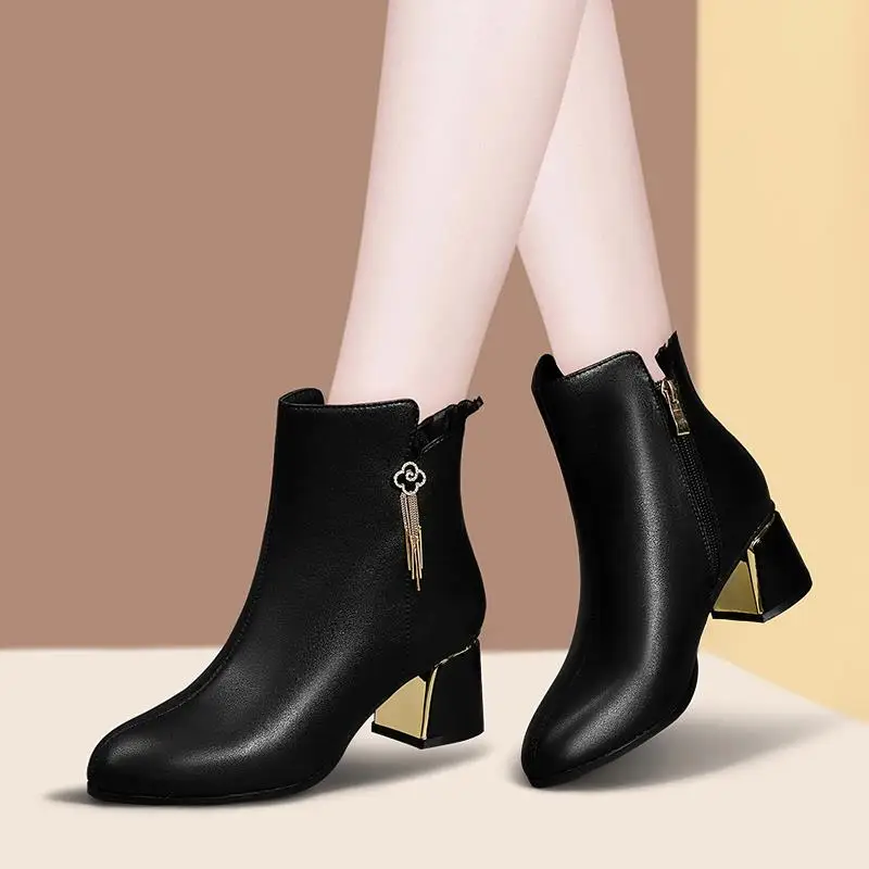 

Зимние женские ботинки Yearcon Bla на среднем каблуке, с круглым носком, на меху, в корейском стиле