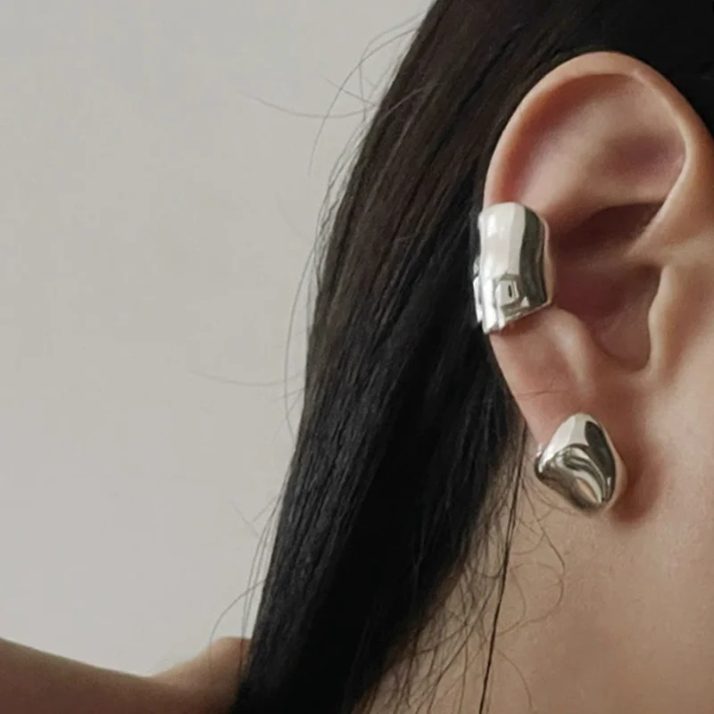 Ear Cuff No Piercing - ต่างหูหนีบโลหะทองแดงเรียบทรงเรขาคณิตแบบไม่เจาะหูสำหรับผู้หญิง สไตล์พังก์ สามารถซ้อนกันได้ เครื่องประดับบิจูซ์