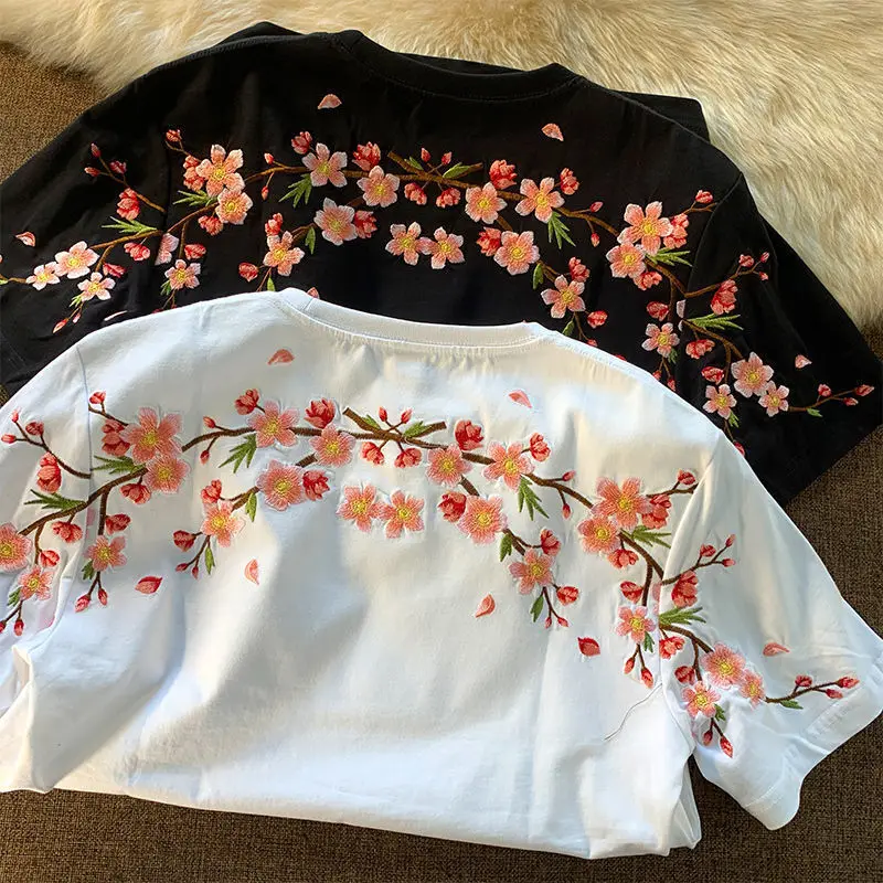 2022 Harajuku Chic Flower Embroidery Boho T Shirts White Cotton Elegant Ladies Tops O-neck Short Sleeve Loose Summer Graphic Tee