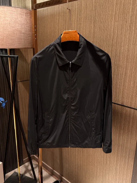 

Silky Touch Breathable UV Protection Light Weight Men's Jacket Summer New Style High Quality Nylon Fabric Slim Fit Long Sleev...