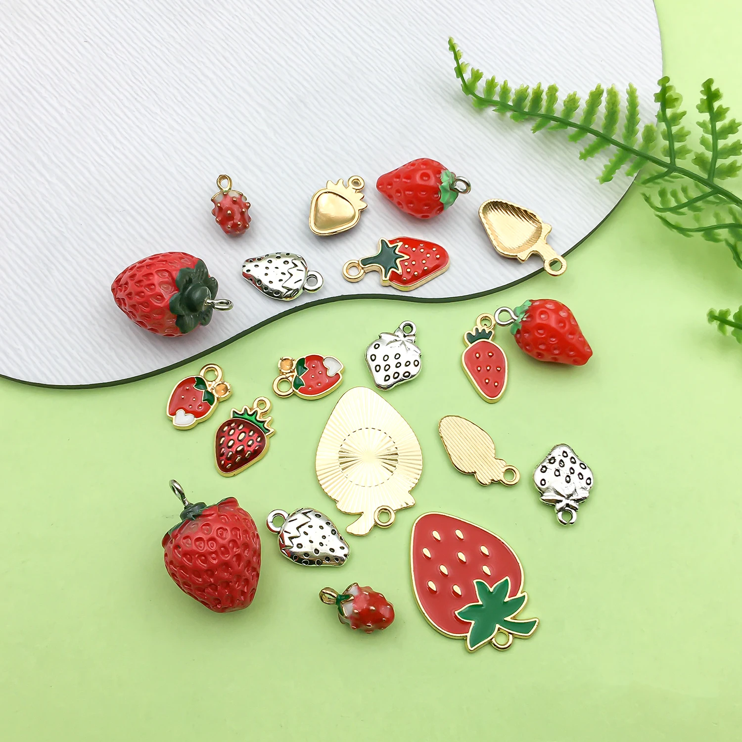 20pcs Simulated Fruit Strawberry Design Charms Summery Fruit Pendants For DIY Bracelet Necklace Jewelry Making Accessories