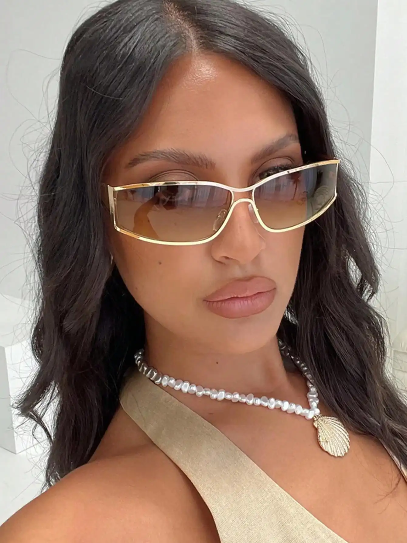 

Gold-Trimmed Geometric Sunglasses for Women - Vintage Street Style
