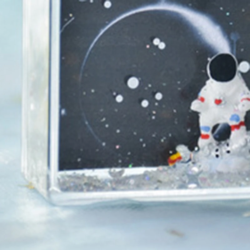 Astronaut Spaceman Desktop Photo Holder Quicksand Liquid Photo Frame With Snow Floating Glitter Family Picture Display