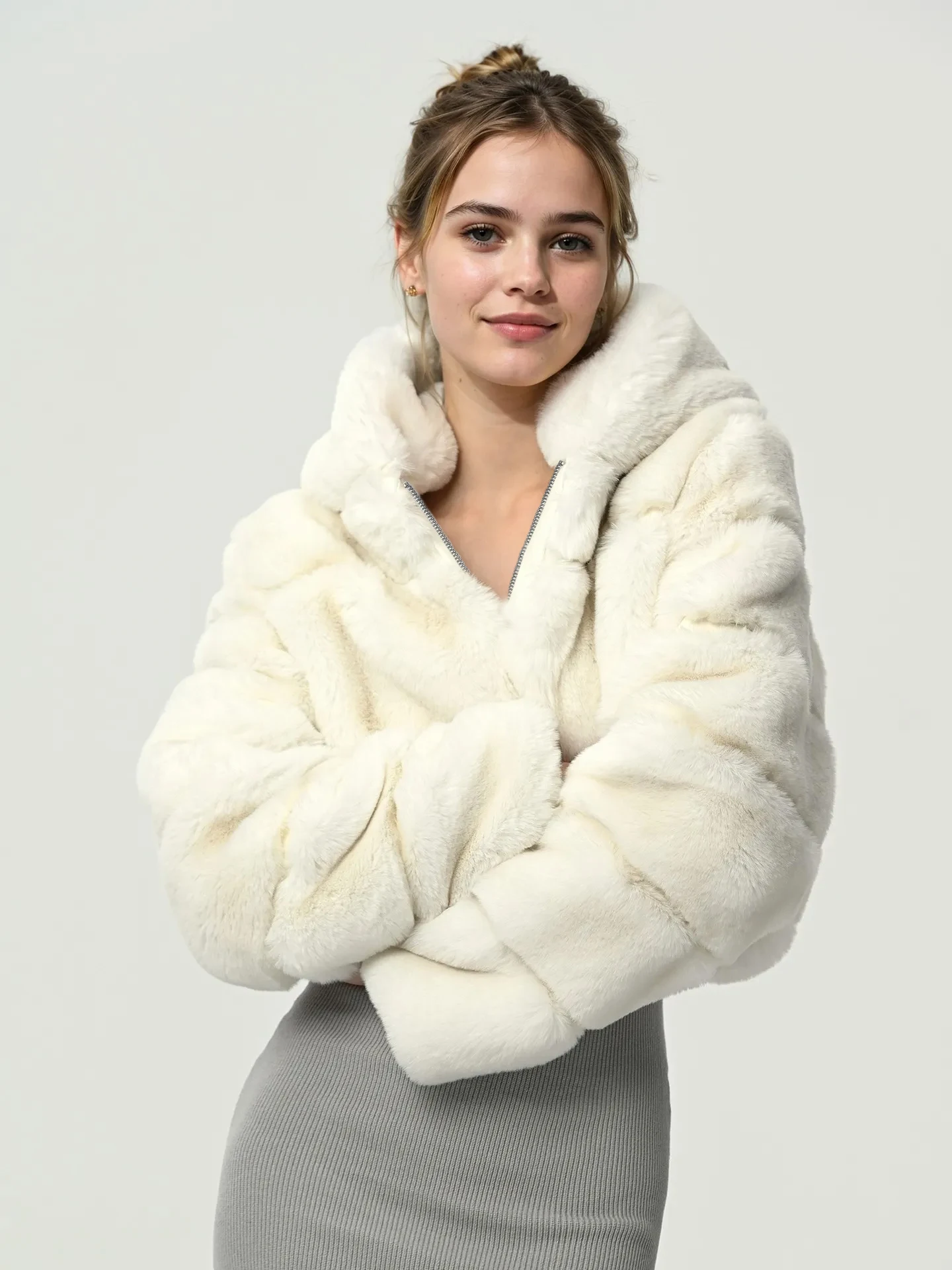 Kegular maat Elegant kort damesjack met capuchon van imitatiebont, lange mouw met ritssluiting, vrijetijdskleding voor herfst/winter