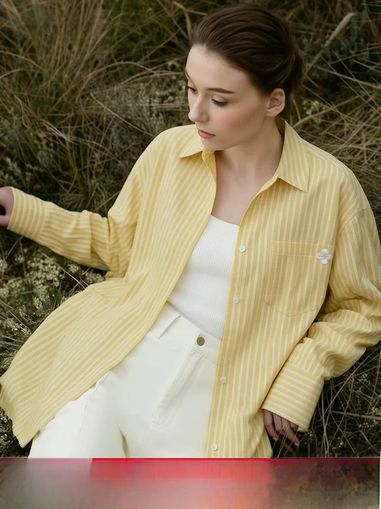 

i Spring New Loose Long Sve Embroidered Striped irt Women Casual Sle Button up Casual Faion Polyester Fiber