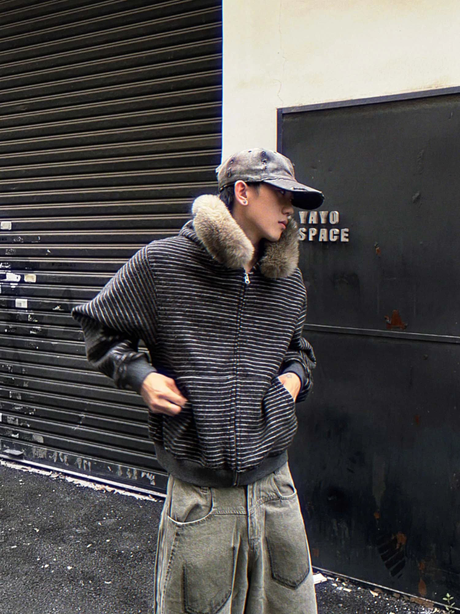 2025 Early Autumn New American Style Fur Collar Striped Zipper Cardigan Hooded Sweatshirt Fashion Trend Unisex Jacket